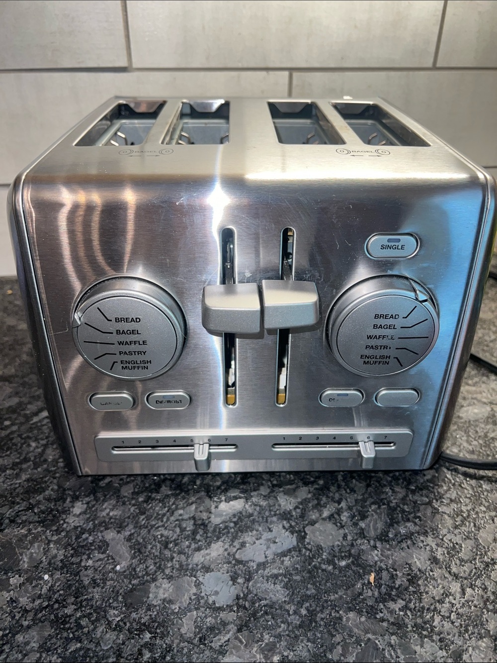 Cuisinart  Stainless Steel 4-Slice Toaster -Bagel settings and wide opening